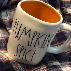 rae dunn pumpkin spice heart mug🎃